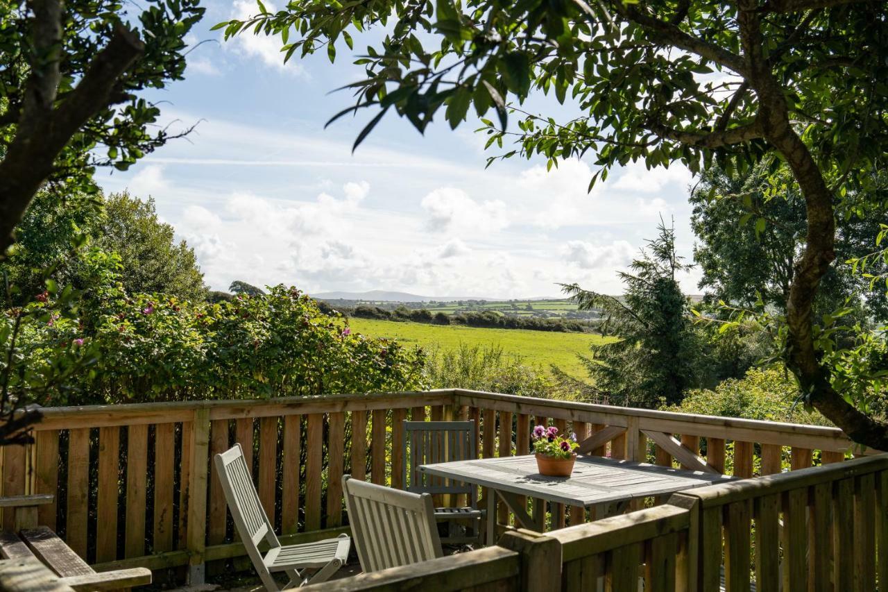 Moylgrove Cwm Connell Coastal Cottages المظهر الخارجي الصورة